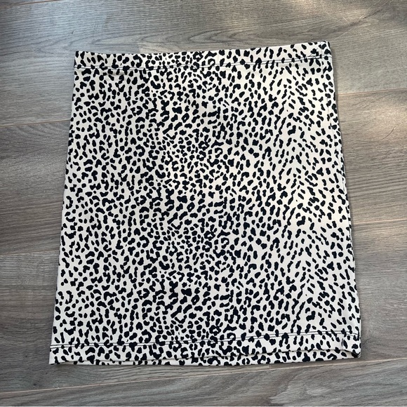 Leopard Cheetah Pattern Skirt - Picture 2 of 4